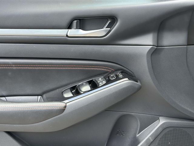 2023 Nissan Altima SR - Photo 27
