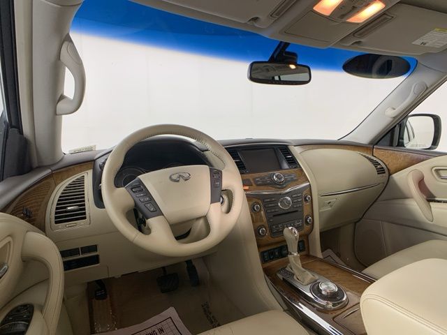 2014 INFINITI QX80 5.6L V8 26