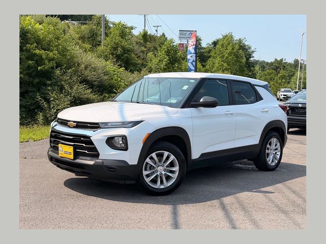 Summit White 2021 Chevrolet Trailblazer SUV / Crossover Front-Wheel Drive Continuously Variable Transmission