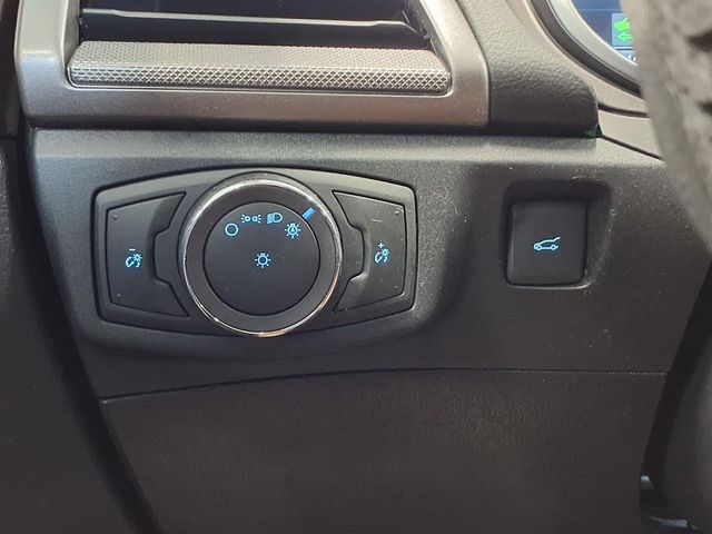 2019 Ford Fusion Hybrid - Image 18