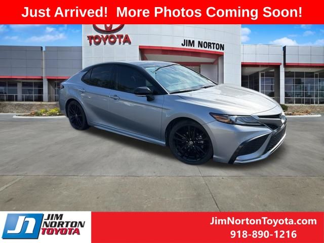 2023 Toyota Camry XSE V6's photo