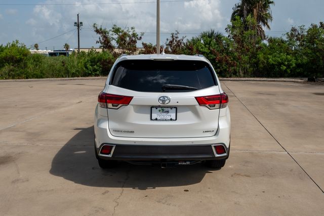 2018 Toyota Highlander Limited Platinum White at Emmons Autoplex