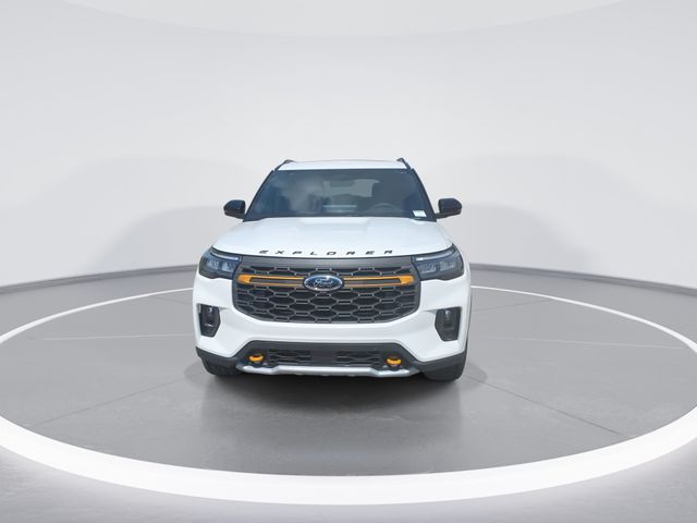 New 2026 Star White Metallic Tri-Coat Ford Tremor® image 3