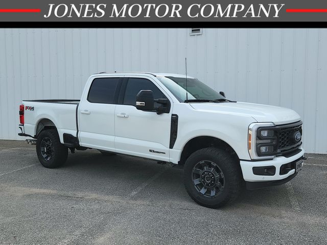 2024 Ford F-250 Super Duty Lariat Crew Cab 4WD