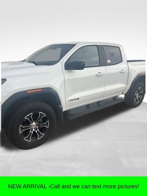 2024 GMC Canyon AT4 Crew Cab 4WD