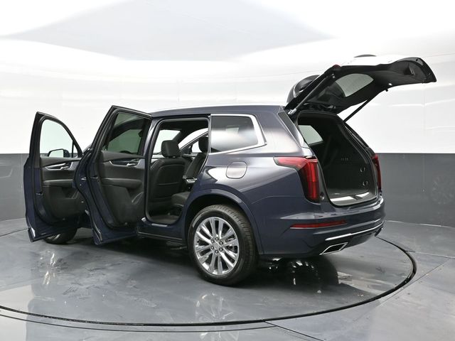 2025 Cadillac XT6 Premium Luxury photo