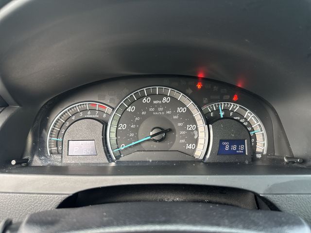 Used 2013 Black Toyota SE image 18