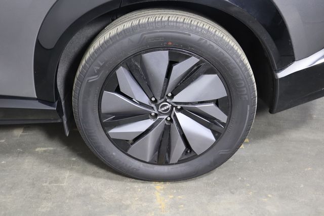 NissanAriya44