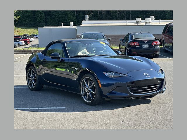Deep Crystal Blue 2021 Mazda MX-5 Miata Convertible Rear-Wheel Drive 6-Speed Automatic