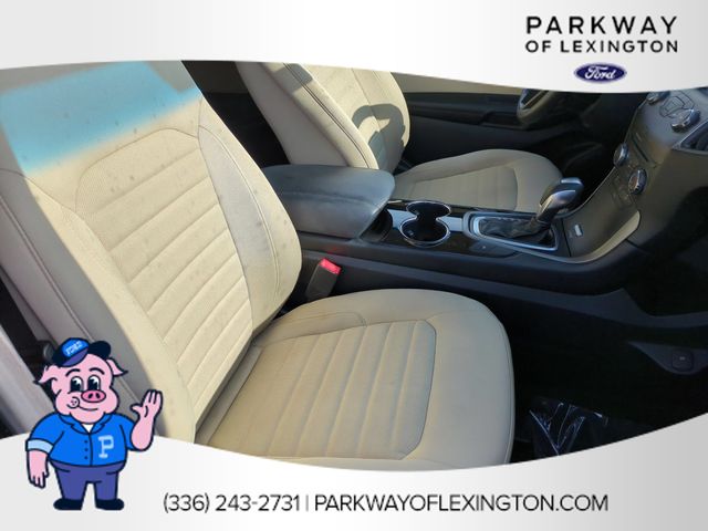 Used 2016 Black Ford SE image 32