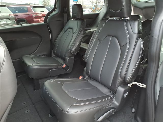 New 2026 Silver Chrysler LX image 9