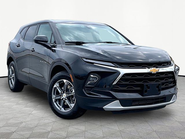 Black 2025 Chevrolet Blazer SUV / Crossover All-Wheel Drive 9-Speed Automatic Overdrive