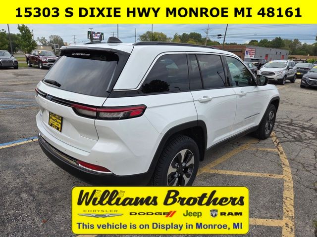 2024 Jeep Grand Cherokee 4xe - Bright White Clearcoat exterior view 3