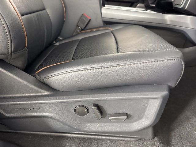 2025 Glacier Gray Metallic Tri-Coat Ford Super Duty F-250 SRW Lariat 4X4 Truck