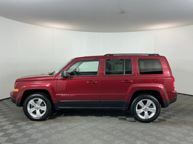 Used 2012 Red Jeep Sport image 8