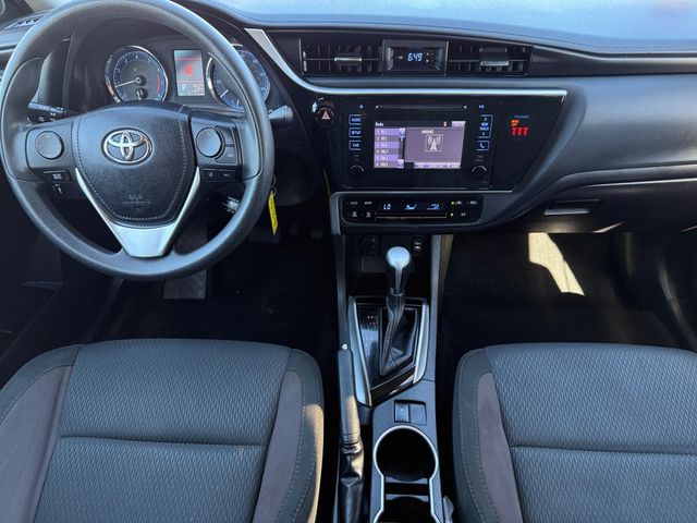 2018 Toyota Corolla LE 10