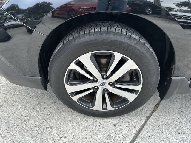 2019 Subaru Outback - $15,177