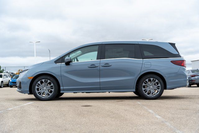 2025 Honda Odyssey Touring 4