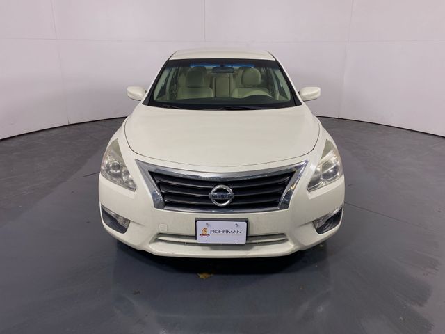 2014 Nissan Altima 2.5 SV 22