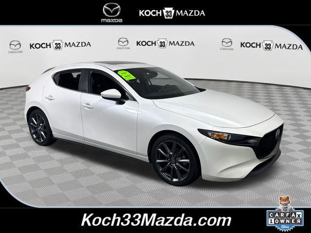 Snowflake White Pearl Mica 2022 Mazda MAZDA3 Preferred Hatchback FWD Hatchback Front-Wheel Drive 6-Speed Automatic