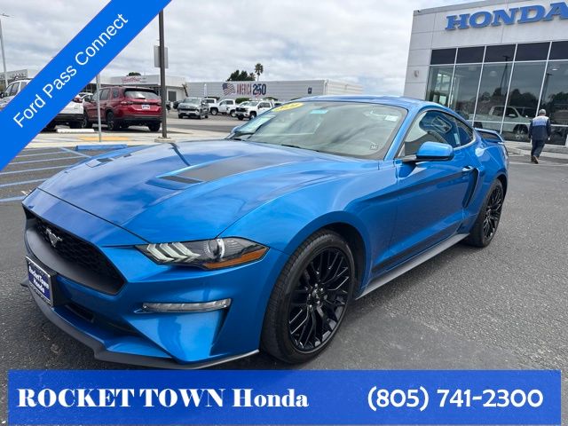 2020 Ford Mustang Azul (Velocity Blue Metallic) Coupé Tracción trasera 6 velocidades Manual