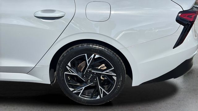 Used 2025 Gray Kia GT-Line image 36