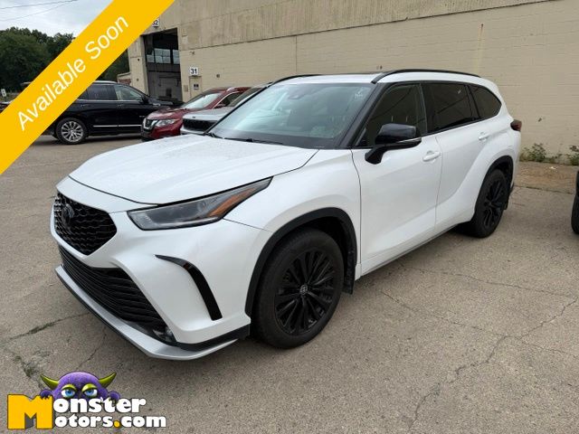 White 2024 Toyota Highlander SUV / Crossover All-Wheel Drive 8-Speed Automatic