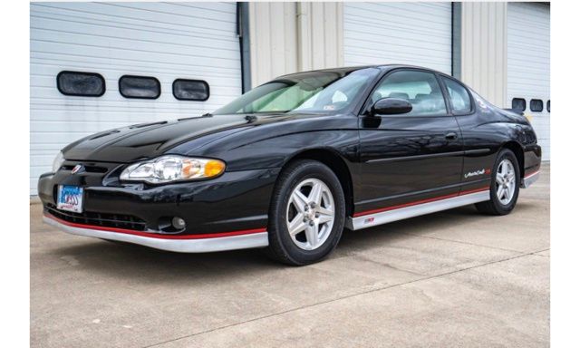Onyx Black 2002 Chevrolet Monte Carlo Coupe Front-Wheel Drive 4-Speed Automatic
