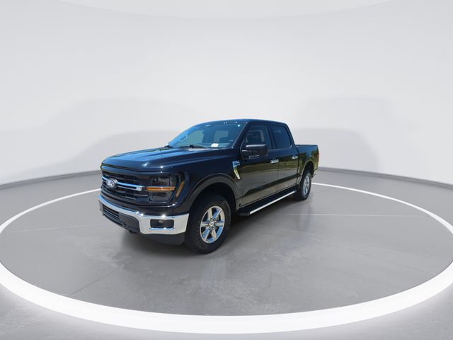Used 2025 Agate Black Metallic Ford XLT image 4