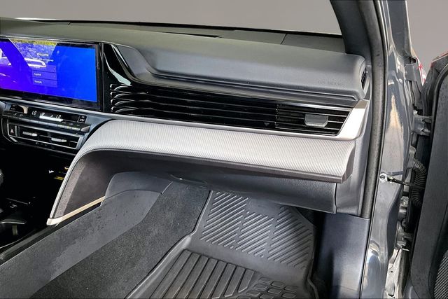 Used 2025 Toyota Camry SE 4D Sedan
