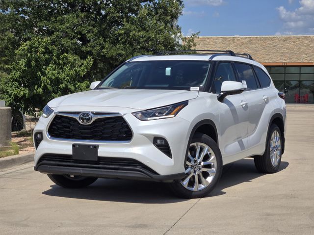 Pearl 2026 Toyota Highlander SUV / Crossover All-Wheel Drive 8-Speed Automatic