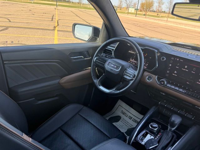 2023 GMC Canyon 4WD Crew Cab Short Box AT4