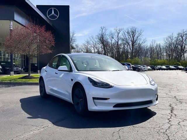 2023 Tesla Model 3 RWD