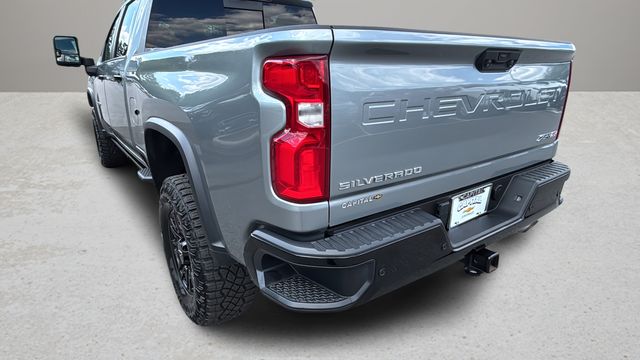 Used 2024 Gray Chevrolet ZR2 image 33