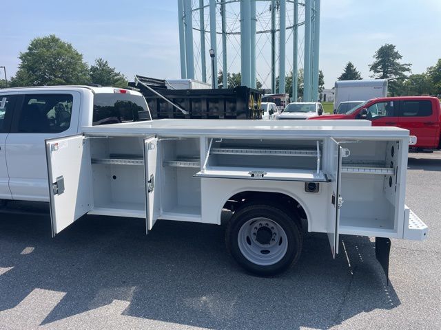 2025 Ford F-550 Super Duty 