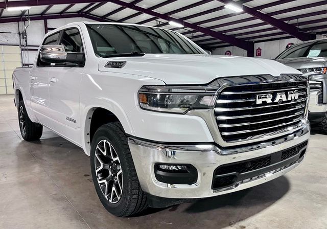 Bright White Clearcoat 2026 RAM 1500 Laramie Crew Cab 4WD Pickup Truck Four-Wheel Drive 8-Speed Automatic