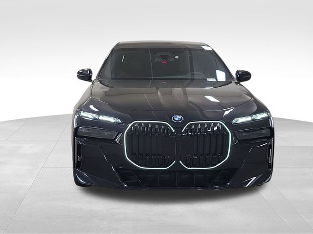 2025 Bmw i7 xDrive60 photo 2