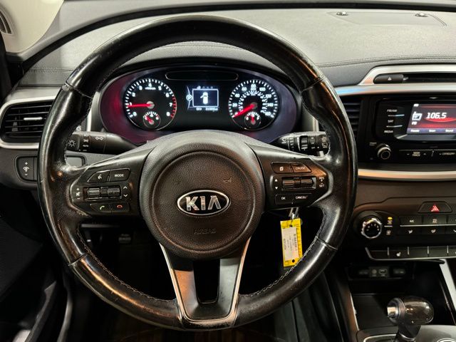 2016 Kia Sorento LX 14