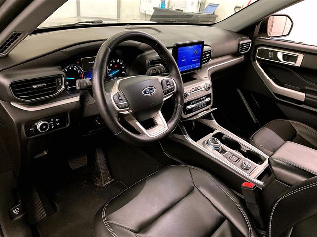 2023 Ford Explorer XLT Silver at Grove City Ford