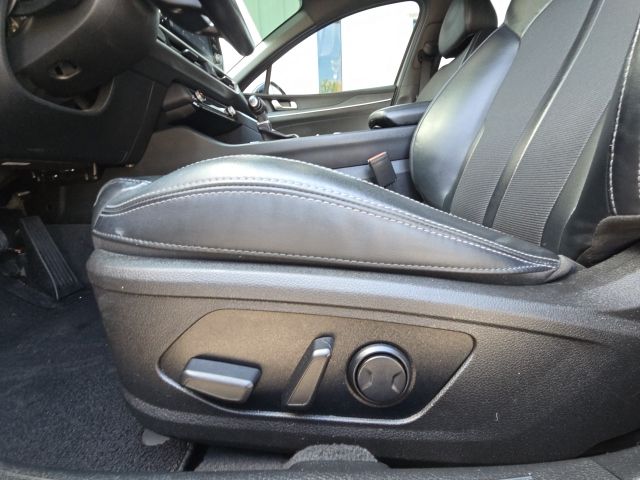 2021 Kia K5 GT-Line:B02116A