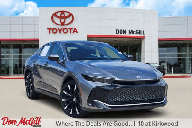 Heavy Metal 2024 Toyota Crown Platinum AWD Sedan All-Wheel Drive 6-Speed Automatic