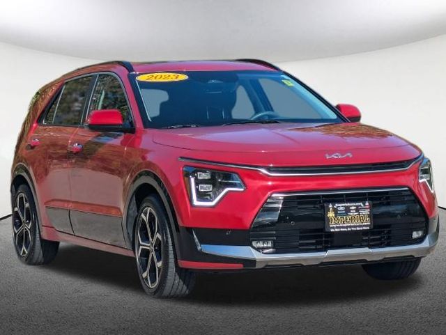 2023 Kia Niro SX Touring 2