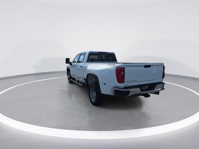 Used 2024 White Chevrolet Work Truck image 6