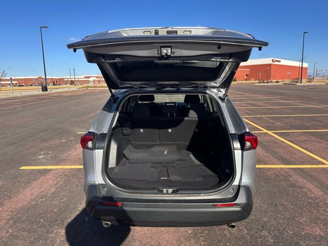 2019 Toyota RAV4 Hybrid LE