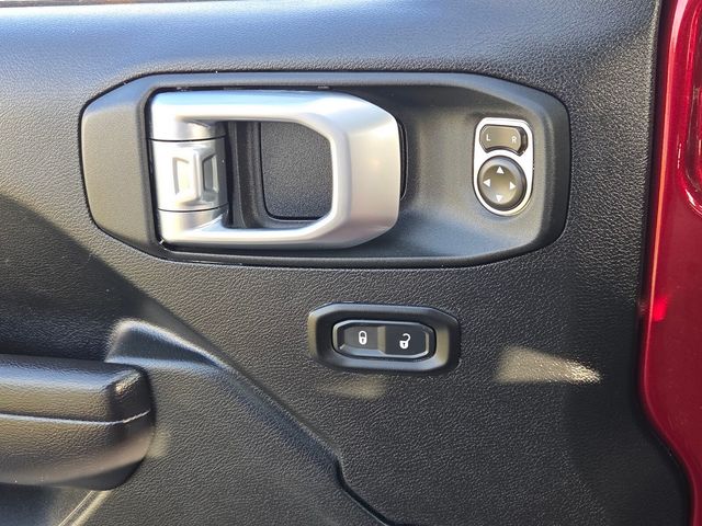 Used 2021 Red Jeep Unlimited Willys image 27
