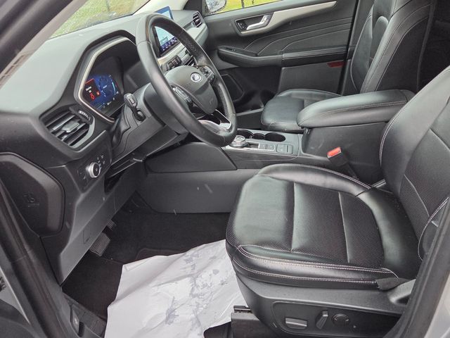 Used 2022 Silver Ford SEL image 5