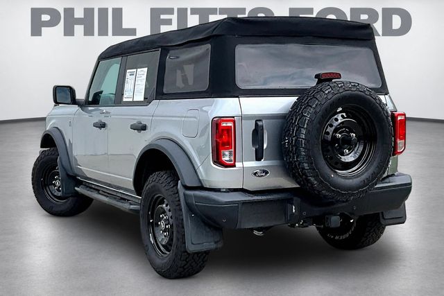 2023 Ford Bronco Black Diamond - 3