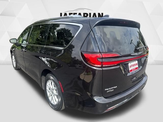 Used 2021 Chrysler Pacifica Van