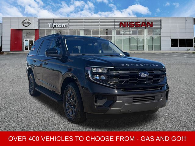 Black Metallic 2025 Ford Expedition SUV / Crossover 4X2 Automatic