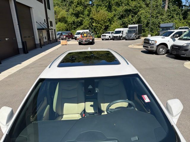 Used 2019 White Cadillac Luxury image 10
